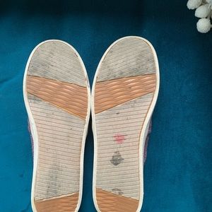 Toms Shoes - Purple/maroon Toms size 9 Toms Shoes - Purple/maroon Toms size 9